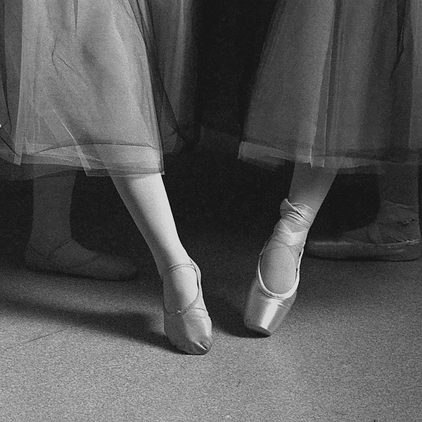 Ballet slipper versus Pointe Shoe