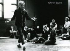 Merce Cunningham demonstrates a movement in a compisition class at Laban Centre