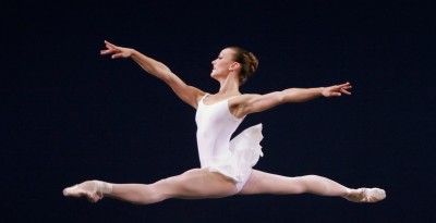 Kathi Martuza leaping in "Concerto Barocco"